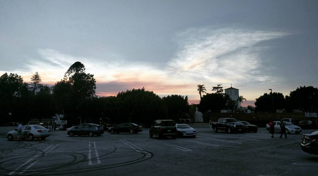 Smoke cloud from the fire in Santa Clarita.