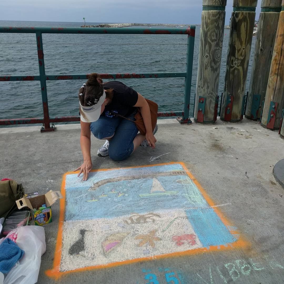 Putting the finishing touches on the chalk art. Ocean view theme (easy to find inspiration), family division.

#pier #ocean #chalk #chalkart #chalkartfestival #redondobeach #redondobeachpier