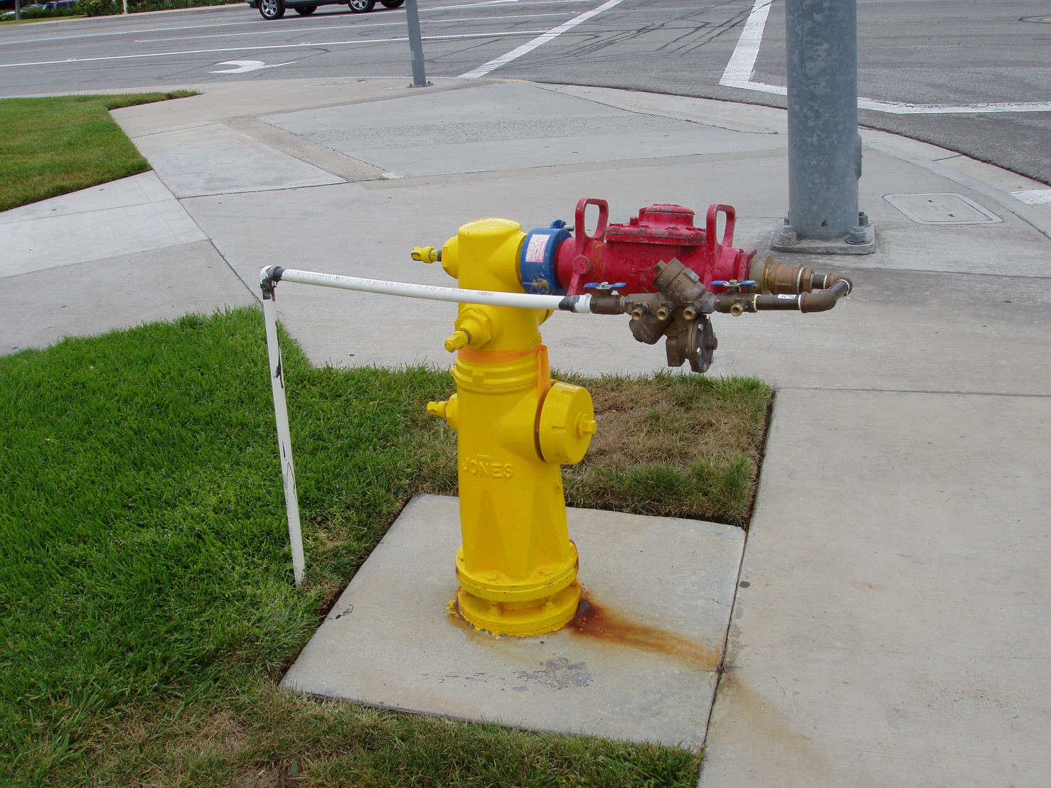 Rube Goldberg plumbing?#weird



