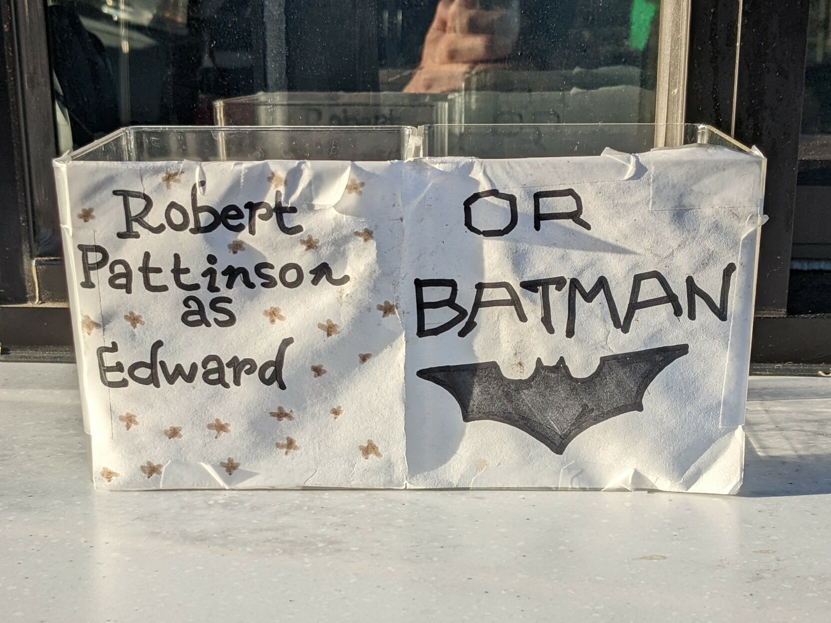 Found this tip jar at a coffee place.



